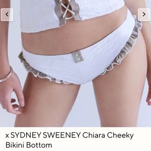 Frankie’s Bikini’s x SYDNEY SWEENEY Chiara Cheeky Bikini Bottom